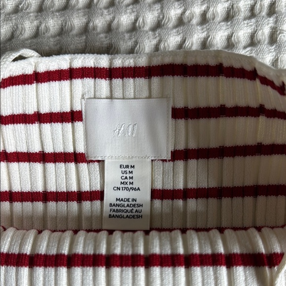 Striped Ribbed Tank Top - Picture 3 of 4